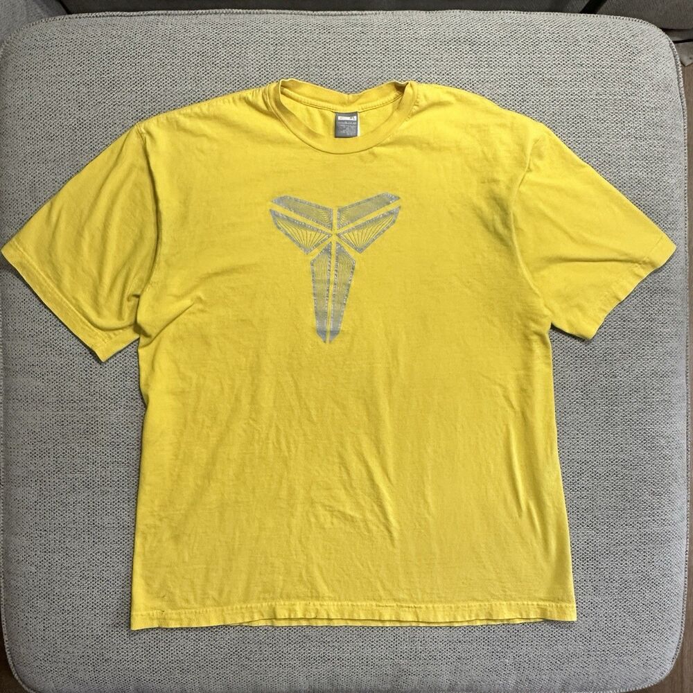 Nike Kobe Bryant Mamba Mentality 2000s Vintage Basketball Art T-Shirt XL